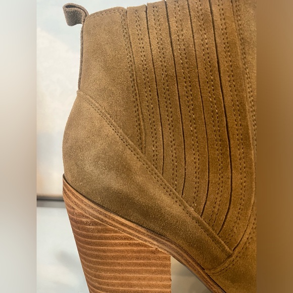 Suede Ankle bootie - 3.74” heel - Picture 7 of 13